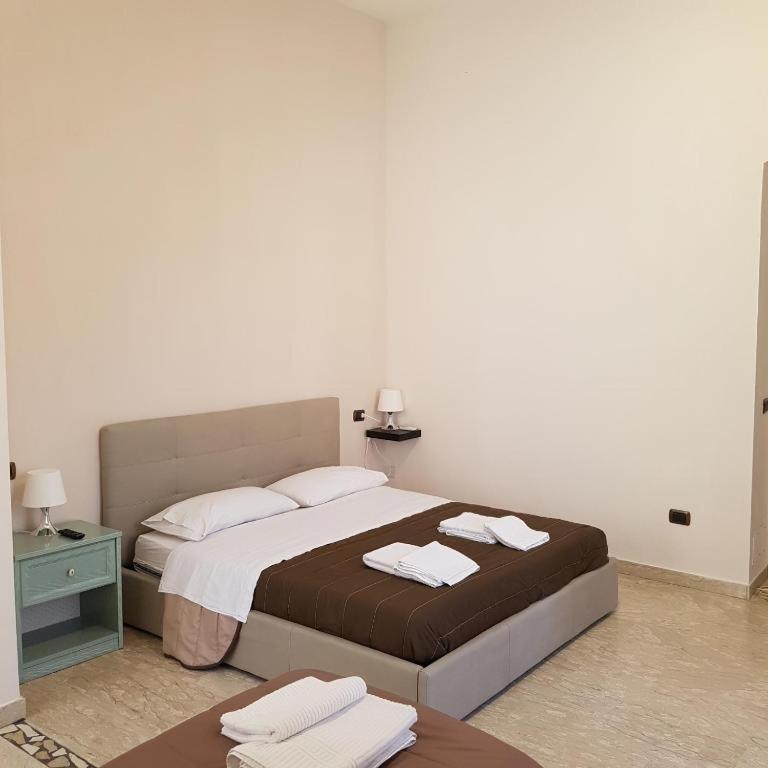 Guesthouse Re Ferdinando ナポリ エクステリア 写真